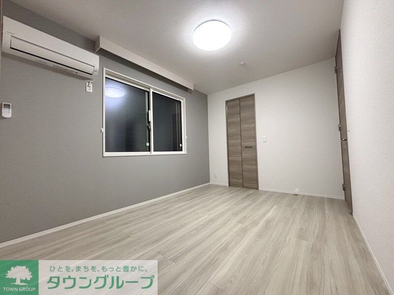 物件内観写真15　(リビング/居室)