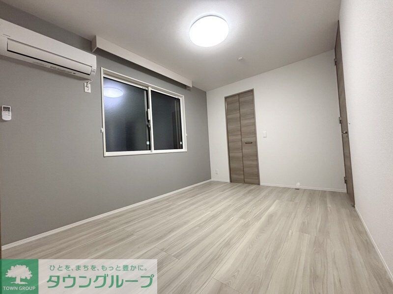 物件内観写真16　(リビング/居室)