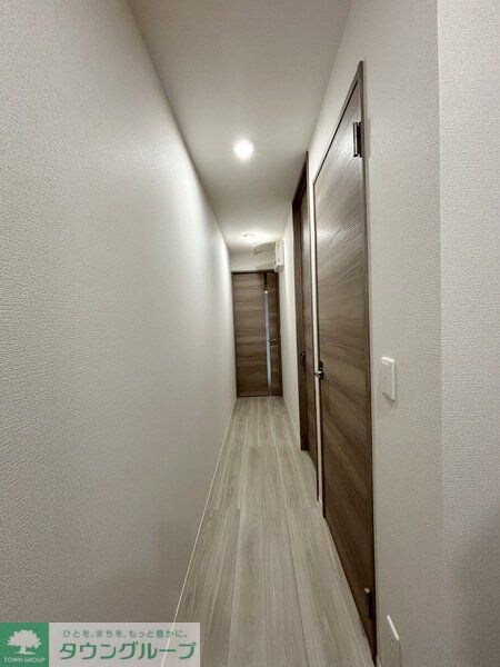 物件内観写真23　(玄関)