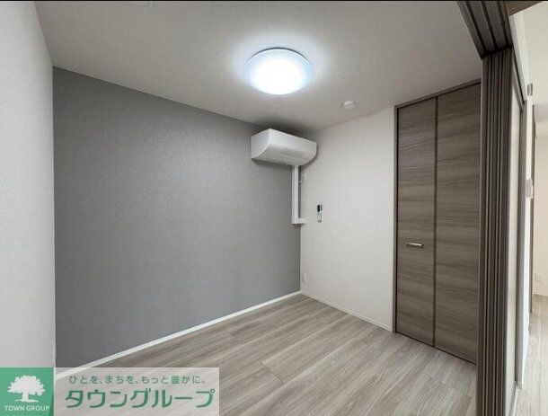 物件内観写真6　(エントランス)