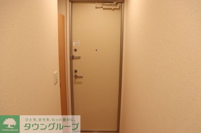 物件内観写真9　(玄関)