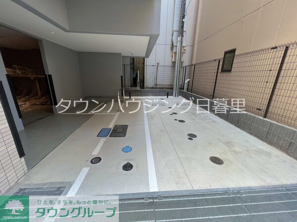 駐車場(玄関)