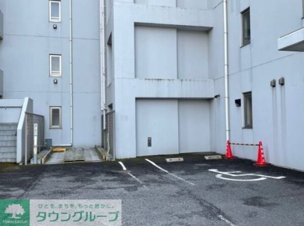 駐車場(駐車場)