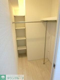 物件内観写真10　(収納)