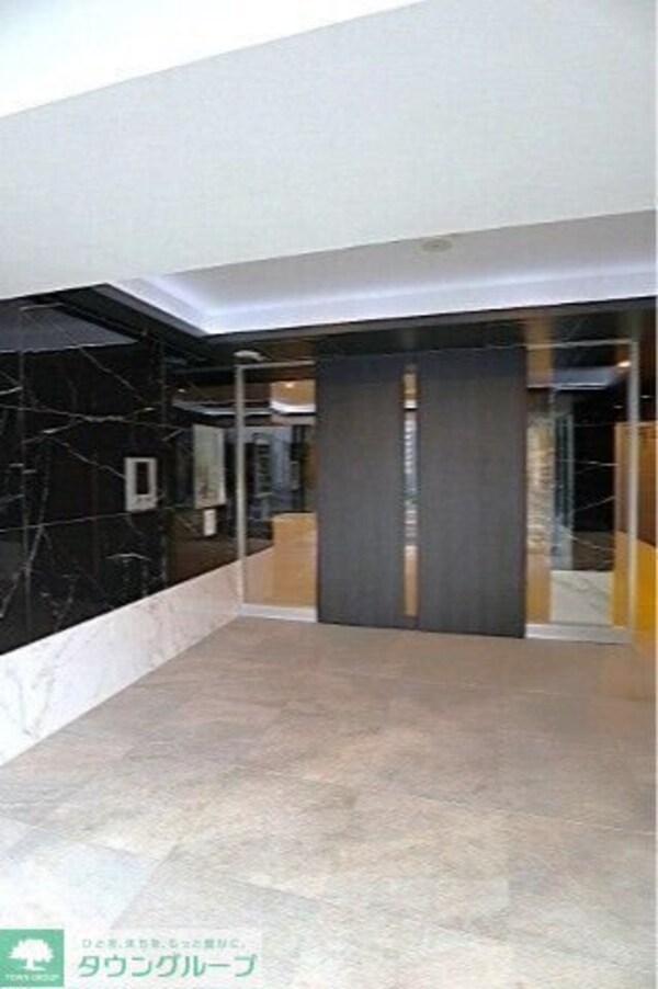 エントランス(エントランス)