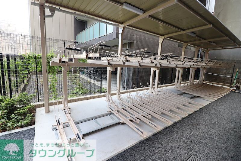 物件内観写真12　(駐輪場)