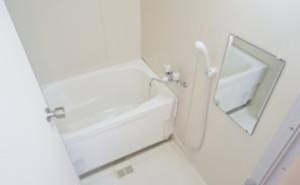 バス／シャワールーム等(※別号室参考写真)