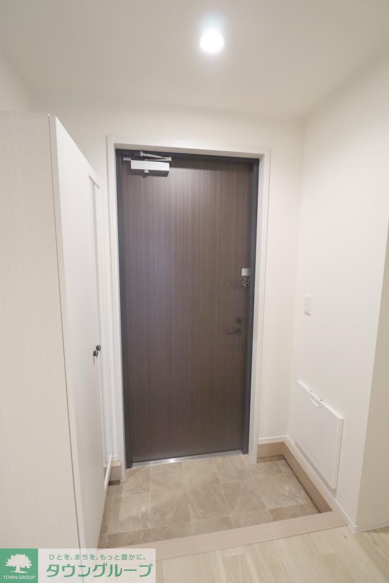 物件内観写真11　(玄関)