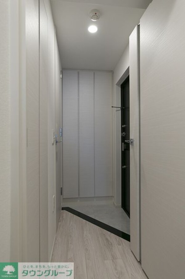 玄関(※写真は同タイプ住戸です。)