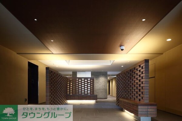ロビー(部屋探しは株式会社　タウンハウジング　までお気軽にお問合せ…)