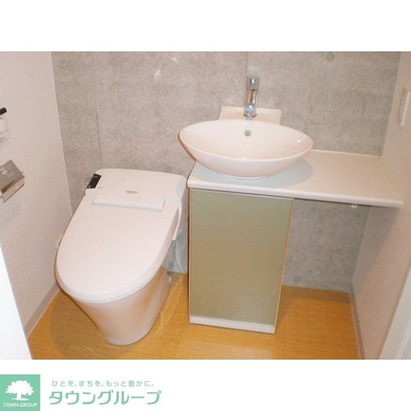 トイレ(お部屋探しは株式会社　タウンハウジング　までお気軽にお問合…)
