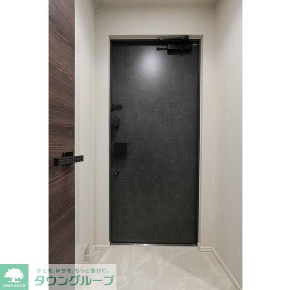 玄関(お部屋探しは株式会社　タウンハウジング　までお気軽にお問合…)