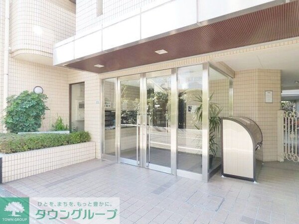エントランス(部屋探しは株式会社　タウンハウジング　までお気軽にお問合せ…)