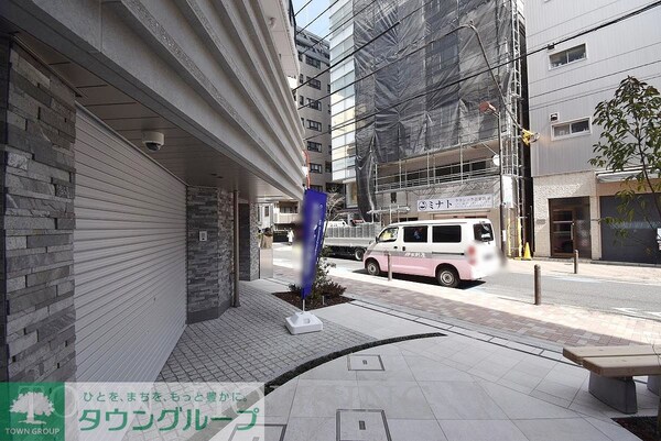 エントランス(お問合せは(株)タウンハウジングレジデンス事業部【03-…)