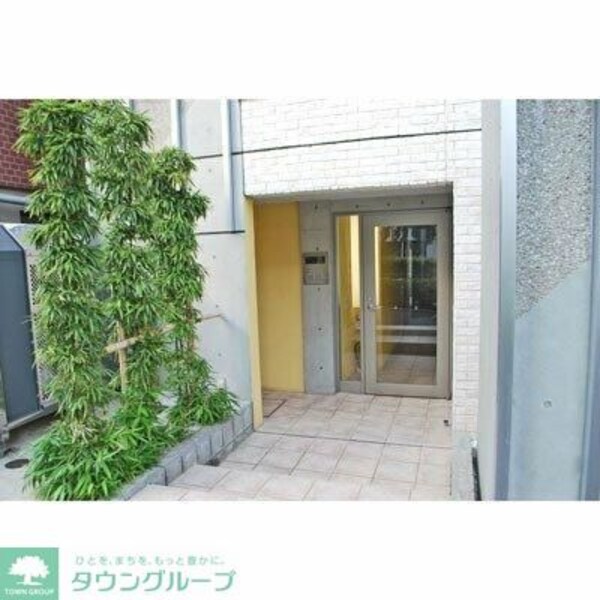 ロビー(部屋探しは株式会社　タウンハウジング　までお気軽にお問合せ…)