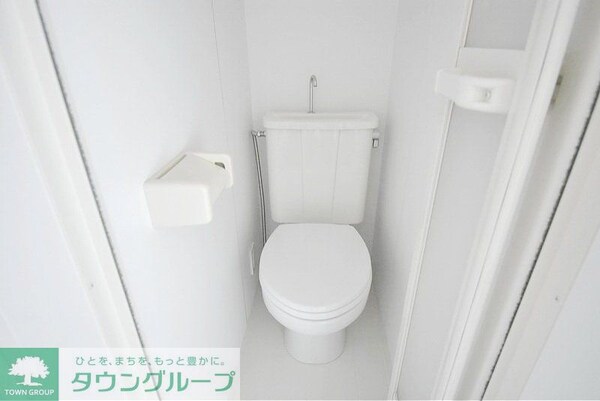 トイレ(お部屋探しは株式会社　タウンハウジング　までお気軽にお問合…)