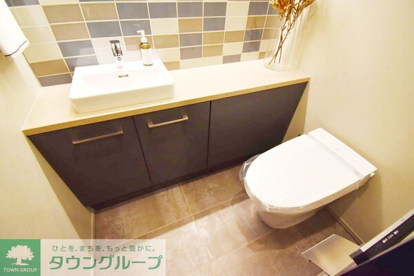 トイレ(お部屋探しは株式会社　タウンハウジング　までお気軽にお問合…)