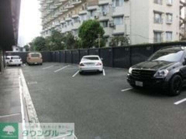 駐車場(駐車場)