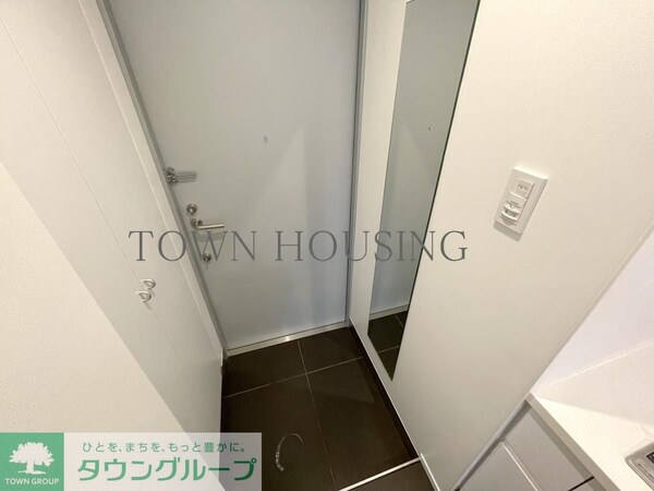 玄関(お問合せは(株)タウンハウジング東京へ)
