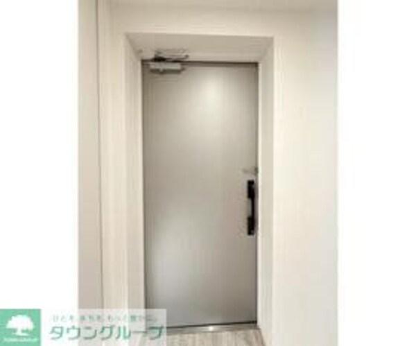 玄関(お問合せは(株)タウンハウジング東京へ)