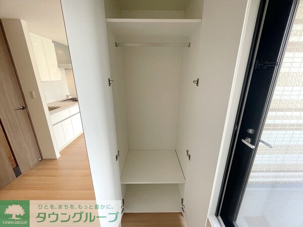 収納(お問合せは(株)タウンハウジング東京へ)