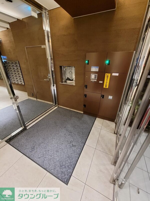 エントランス(お問合せは(株)タウンハウジング東京へ)