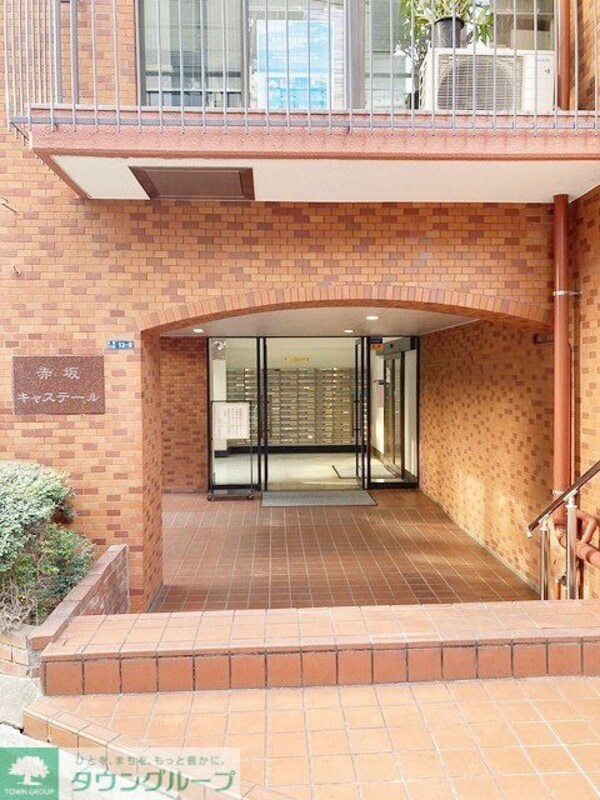 エントランス(お問合せは(株)タウンハウジング東京へ)