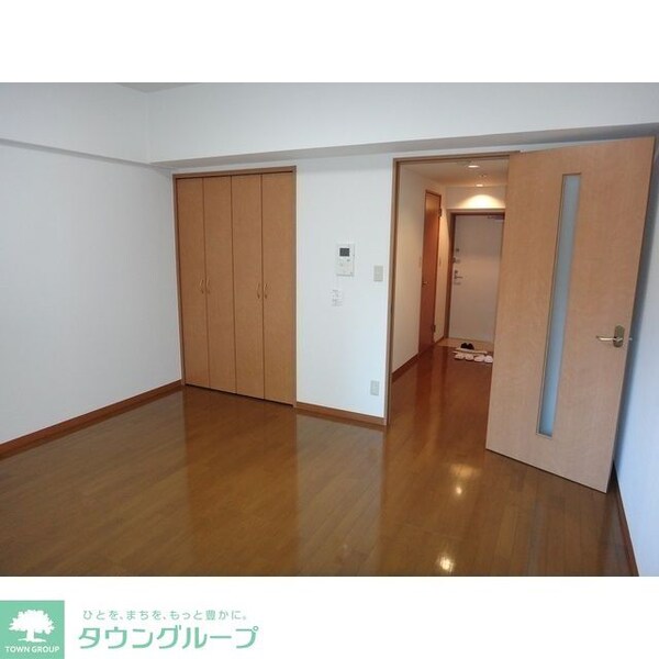 リビング・居室(※同タイプ・別部屋の写真になります)