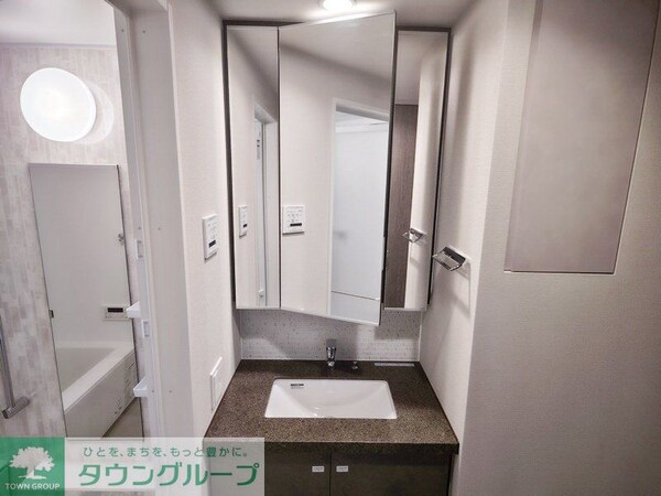 洗面(※写真は同じタイプの住戸です。)