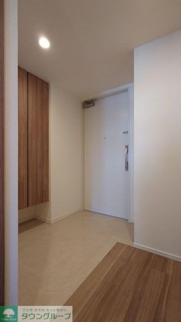 玄関(※写真は同タイプ住戸です。)
