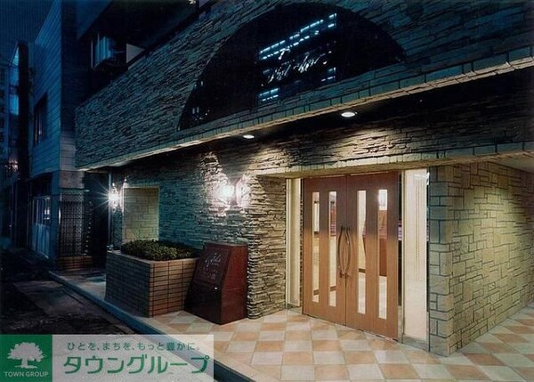 エントランス(お問合せは(株)タウンハウジング東京へ)