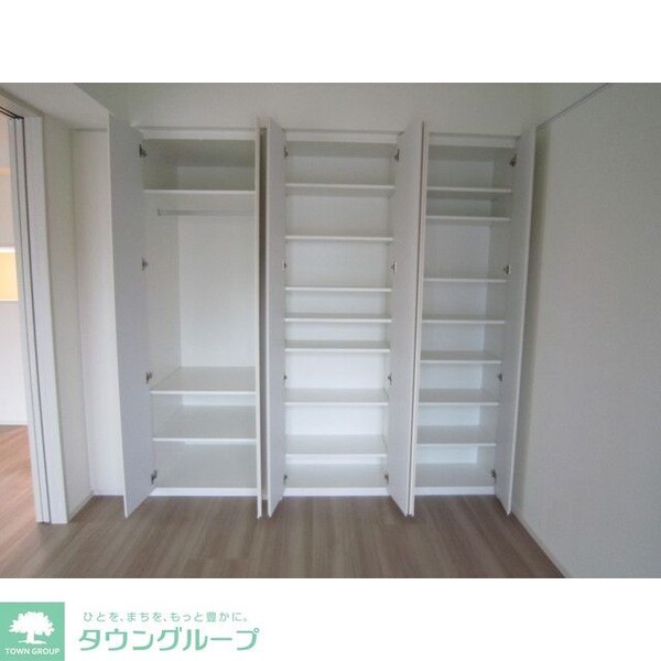 収納(同タイプ　別部屋写真)