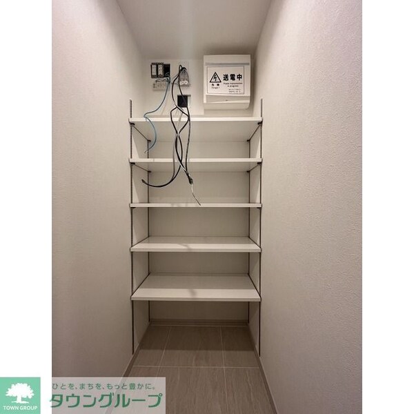 設備(シューズボックス)
