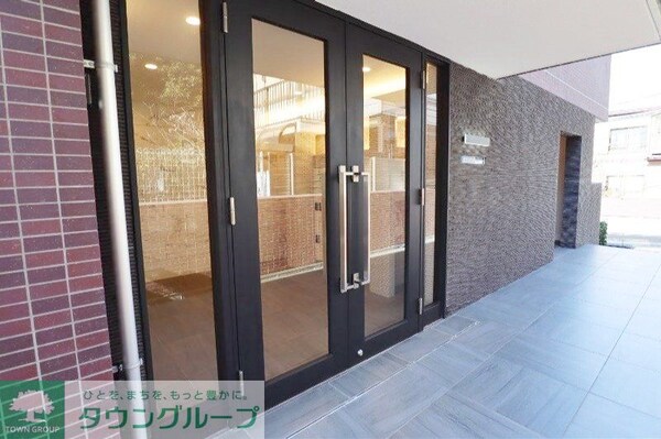 エントランス(部屋探しは株式会社　タウンハウジング　までお気軽にお問合せ…)