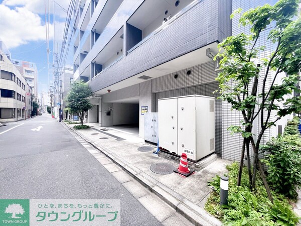 エントランス(お問合せは(株)タウンハウジングレジデンス事業部【03-…)