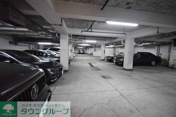 駐車場(お問合せは(株)タウンハウジング東京へ)
