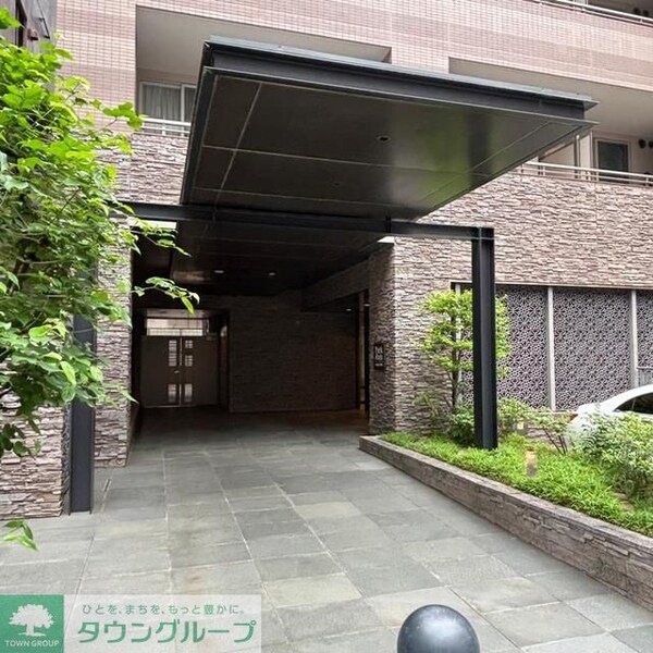 エントランス(部屋探しは株式会社　タウンハウジング　までお気軽にお問合せ…)