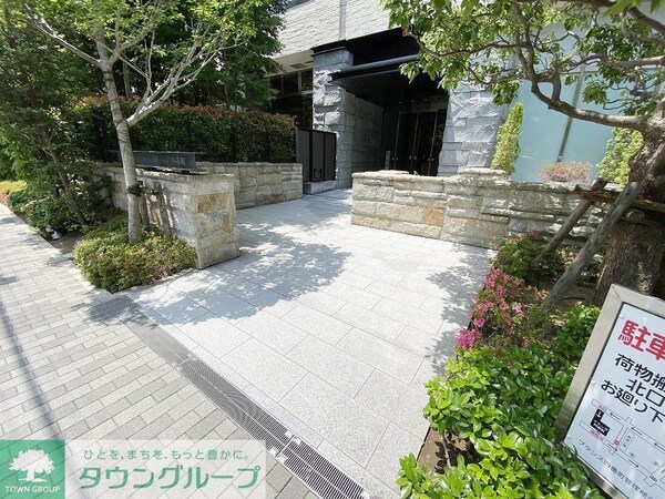 エントランス(お問合せは(株)タウンハウジング東京へ)