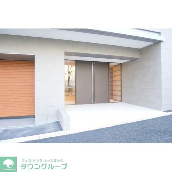 エントランス(部屋探しは株式会社　タウンハウジング　までお気軽にお問合せ…)
