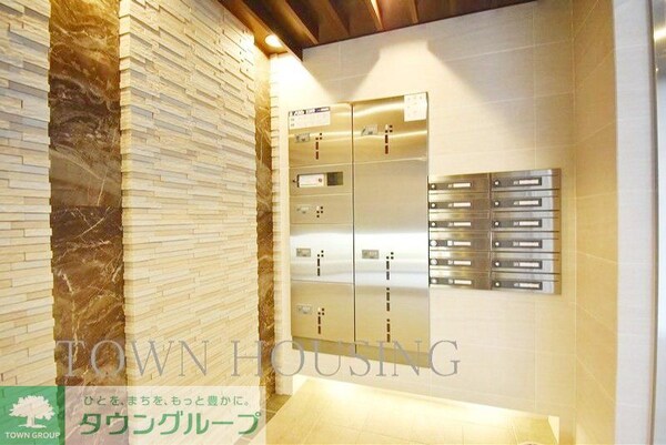 エントランス(お問合せは(株)タウンハウジングレジデンス事業部までお問合…)