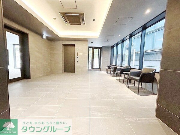 ロビー(部屋探しは株式会社　タウンハウジング　までお気軽にお問合せ…)