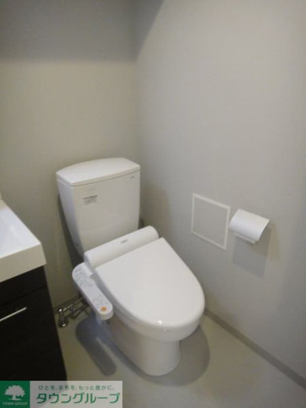 トイレ(お部屋探しは株式会社　タウンハウジング　までお気軽にお問合…)