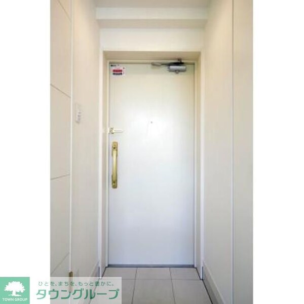 玄関(※写真は同タイプ住戸です。)