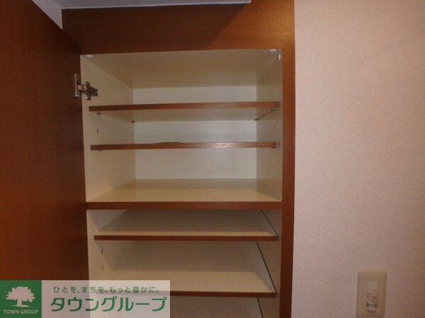 収納(靴入)
