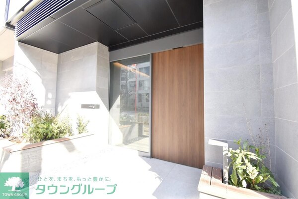エントランス(部屋探しは株式会社　タウンハウジング　までお気軽にお問合せ…)