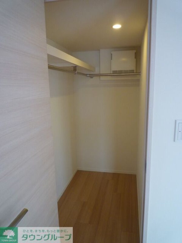 収納(40Gタイプ2011年6月撮影 同タイプ901号室の写真で…)