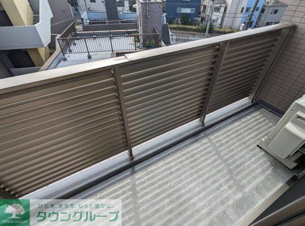 バルコニー(※床の色はホワイトとなります。)