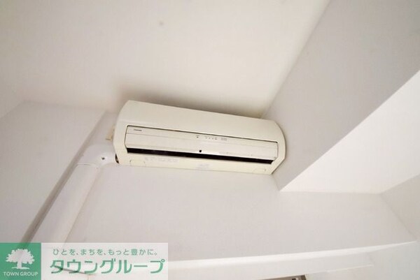 設備(エアコン付)