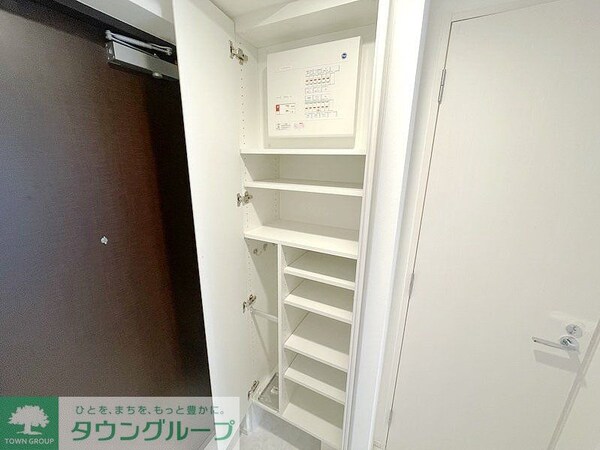 玄関(お問合せは(株)タウンハウジングレジデンス事業部までお問合…)