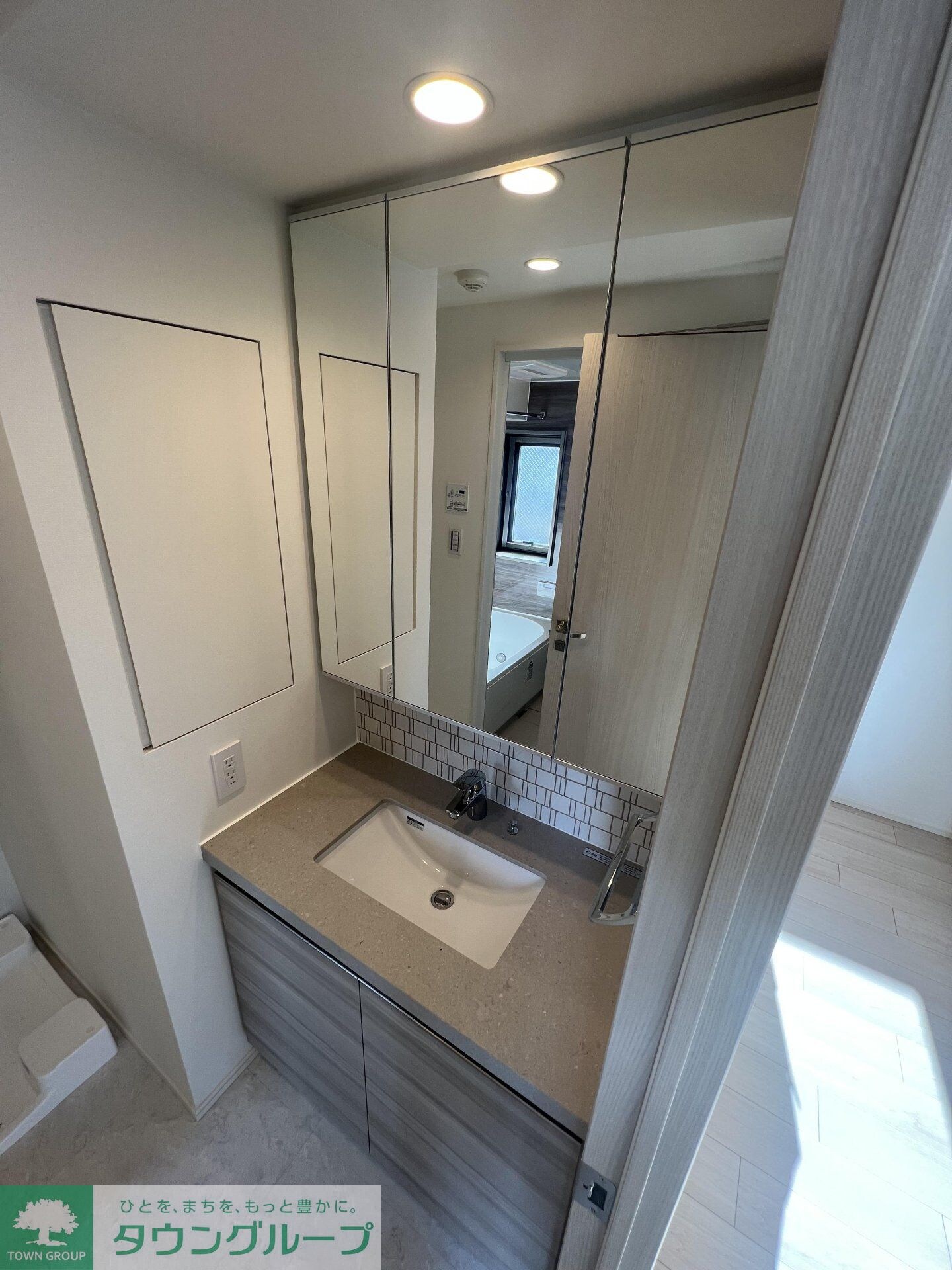 物件内観写真13　(バルコニー)